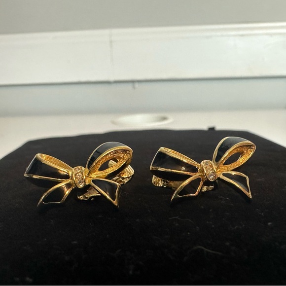 Christian Dior Clip On Earrings - Picture 11 of 13